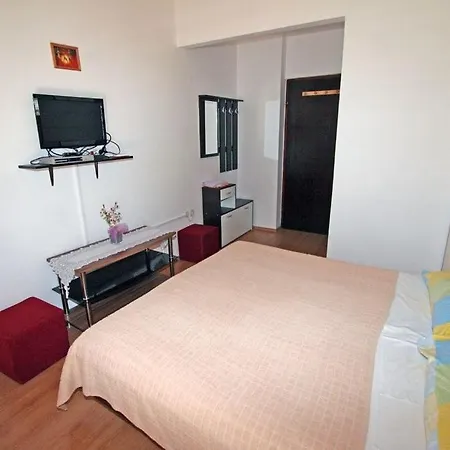 In With Terrace, Air Conditioning, Wifi 3488-6 بيت ضيافة