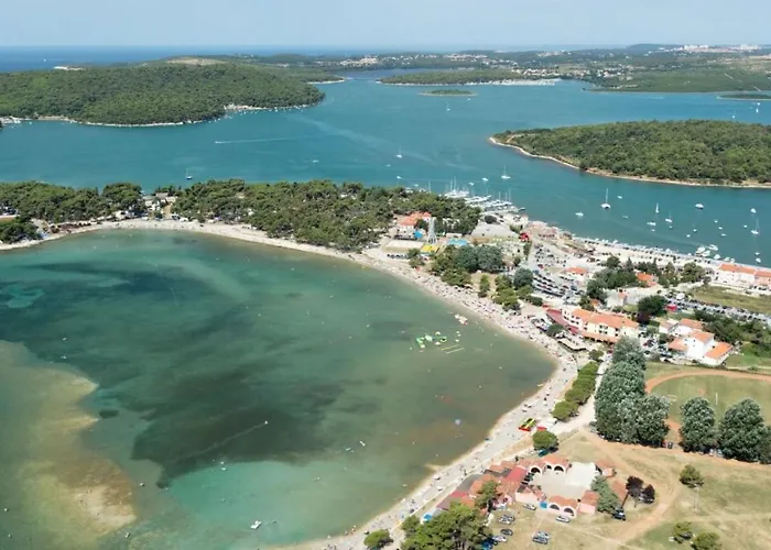 In With Terrace, Air Conditioning, Wifi 3488-6 Gostinjska kuća Medulin